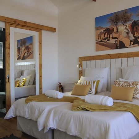 Wildhorses B&B And Self Catering Lüderitz Eksteriør billede