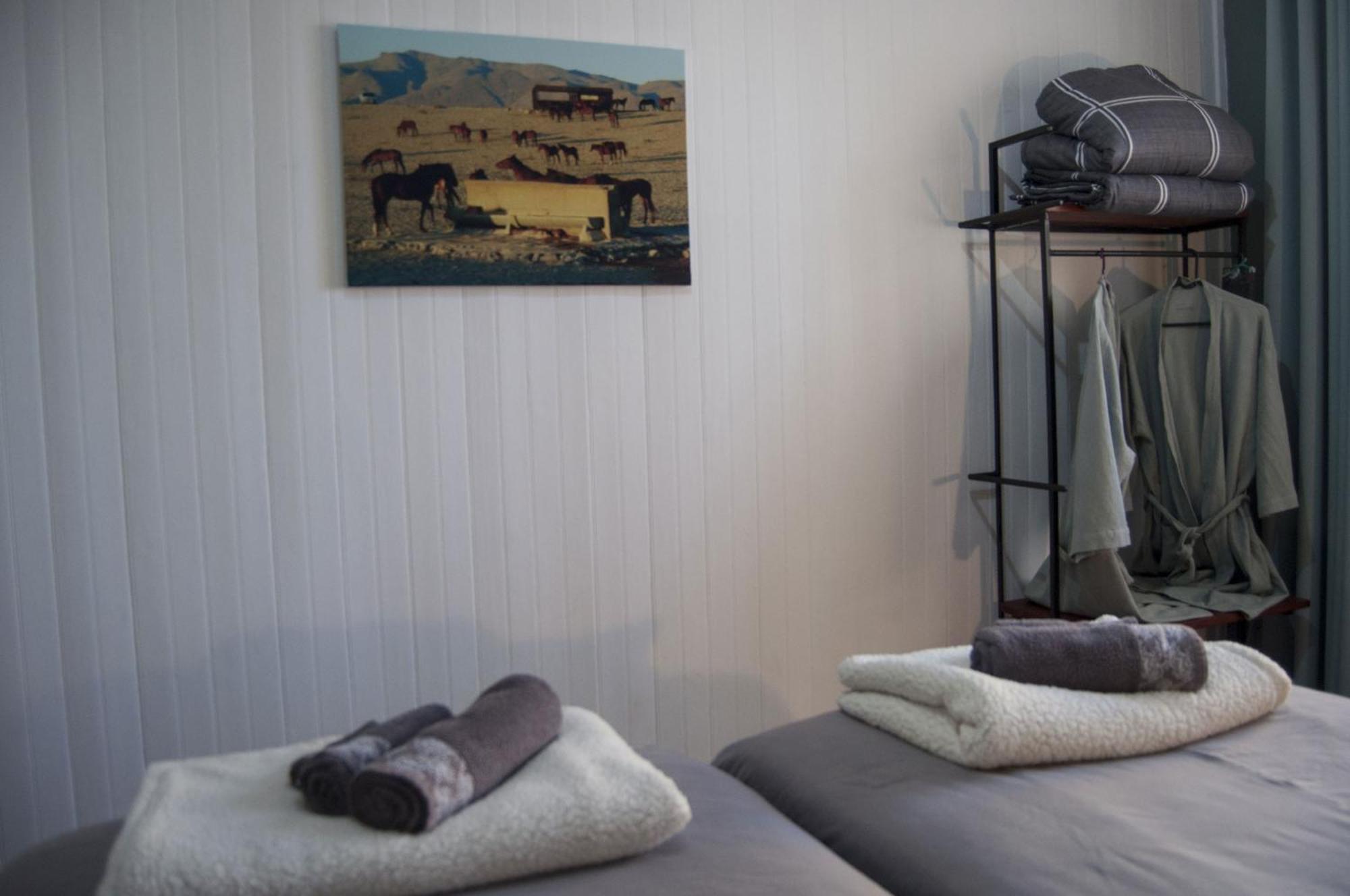 Wildhorses B&B And Self Catering Lüderitz Eksteriør billede